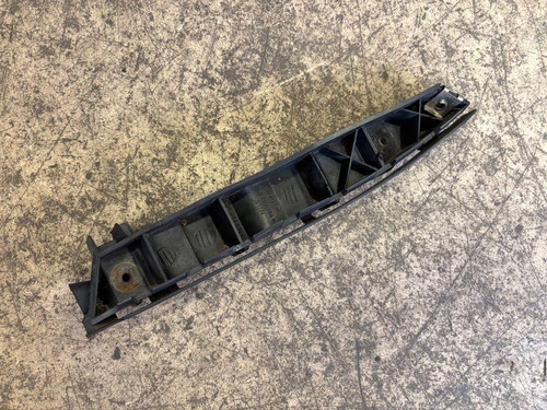 Stoßstangenhalter vorne